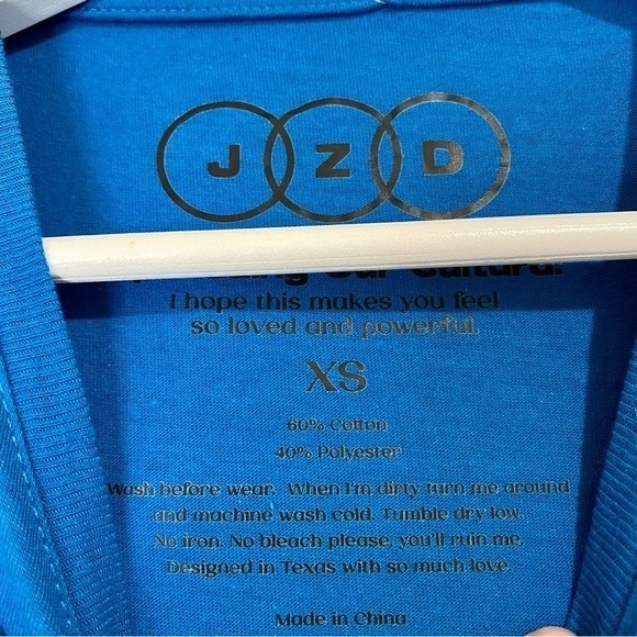 JZD Women’s My Ancestors Are Always Cheering Me On Graphic Tee Shirt Blue NWT - Picture 3 of 6